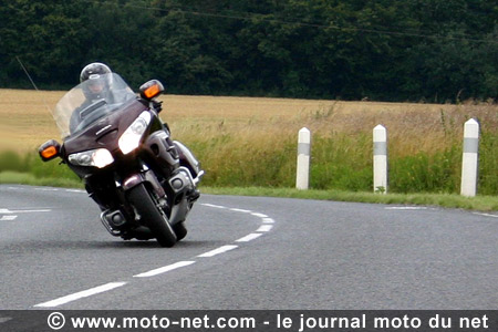 Essai Honda GL 1800 GoldWing : le monospace des deux-roues