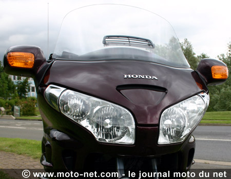 Essai Honda GL 1800 GoldWing : le monospace des deux-roues