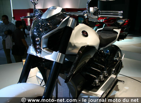 Nouveautés 2008 Tokyo Motor Show : Honda Evo6 : le six-cylindres de la Goldwing sur un gros roadster