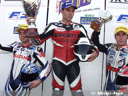 David Muscat, champion de France Superproduction, entouré de Gimbert et Philippe
