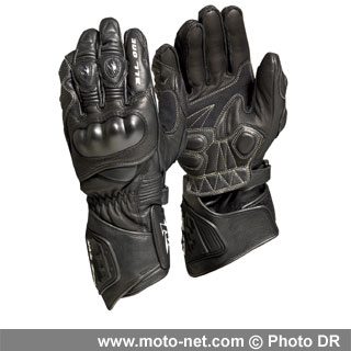 Look sportif et prix serrés avec le pantalon Spica et les gants Nogaro