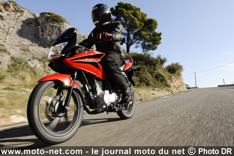 Essai Honda CBF 125 : Honda réinvestit le low-cost avec la CBF 125