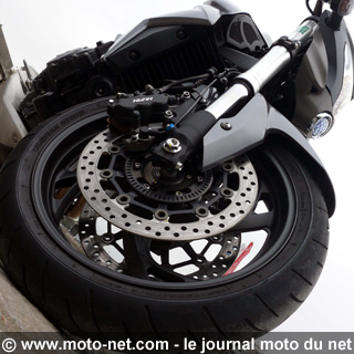 Face à face Honda CB 1000 R - Yamaha FZ1 : duel chez les 1000 !