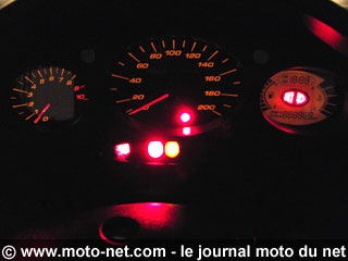 Essai comparatif maxiscooters Honda Silverwing 600 et Suzuki Burgman 650