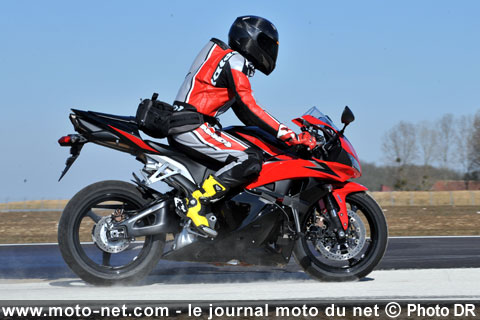 Essai Honda C-ABS : les Honda CBR font les freins à la concurrence !