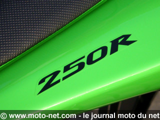 Kawasaki Ninja 250 R et Yamaha WR 250 X face à face : Le sport à la sauce deux et demie !