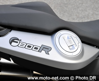 Test BMW F 800 R : Quand BMW lance enfin son petit roadster !