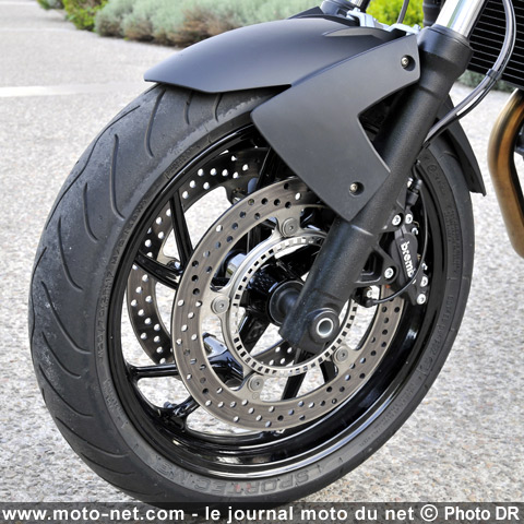 Test BMW F 800 R : Quand BMW lance enfin son petit roadster !