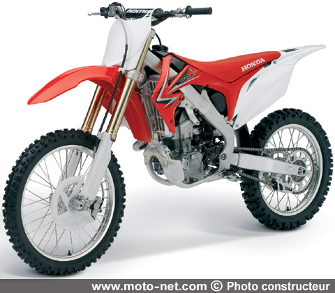 Nouveautés 2010 : Honda présente ses futures cross, repeint sa Gold Wing et confirme l'arrivée de la Fury !