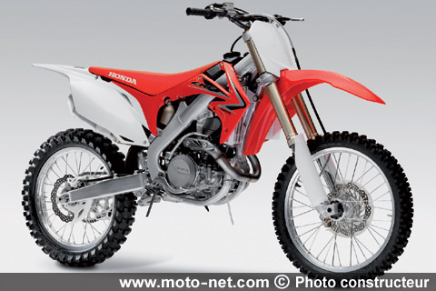 Nouveautés 2010 : Honda présente ses futures cross, repeint sa Gold Wing et confirme l'arrivée de la Fury !