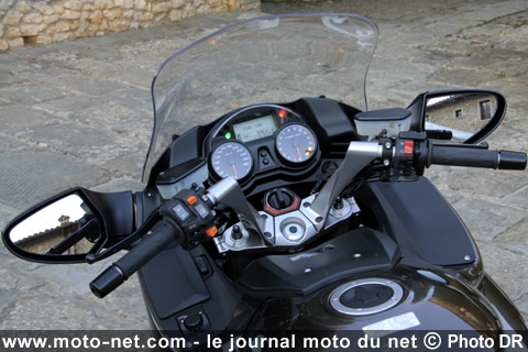 Essai Kawasaki 1400GTR - La nouvelle GTR : plus confortable et sécurisante