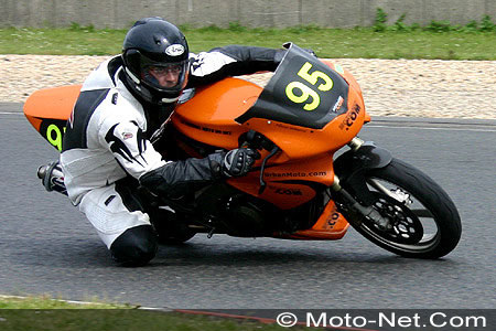 Le Team Moto-Net à Carole pour la deuxième manche du Challenge des Monos