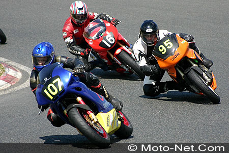 Le Team Moto-Net à Carole pour la deuxième manche du Challenge des Monos