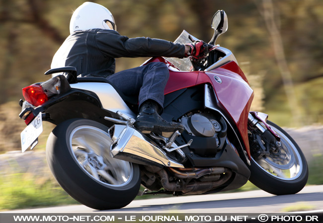Essai Honda VFR 1200... avec un F comme efficace !