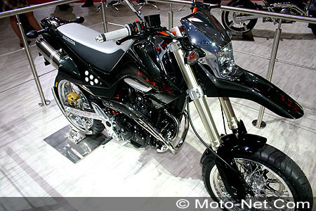 Nouveautés 2005 : salon Intermot de Munich 2004