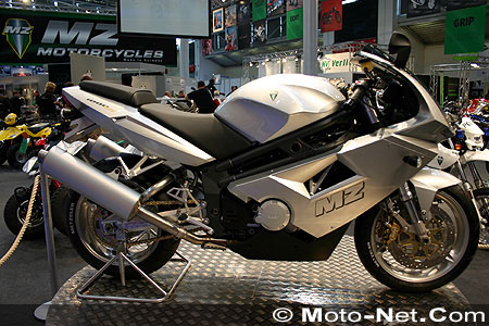 Nouveautés 2005 : salon Intermot de Munich 2004