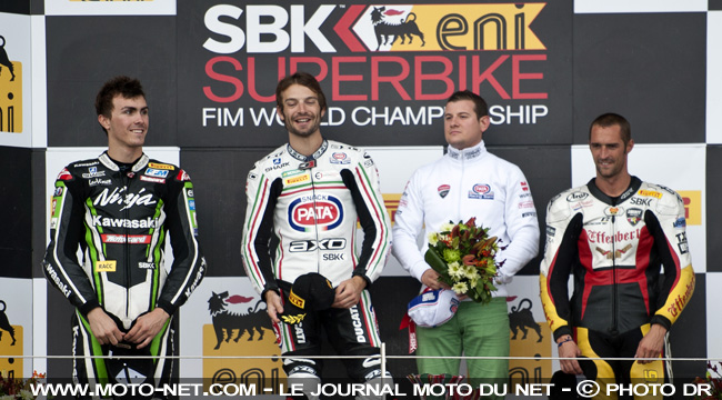Baz 2ème, Guintoli 1er et Smrz 3ème - WSBK Grande-Bretagne (10 sur 14) : Vidéos, déclarations et analyse du SBK à Silverstone