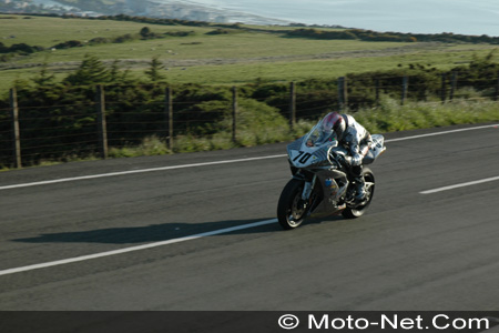 The Chevalier Sergeï au Tourist Trophy 2005 sur Moto-Net