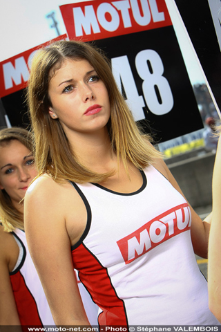Galerie photo : les filles les plus sexy des 24H Moto 2013