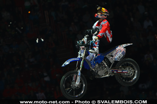 Galerie : les plus belles photos du Supercross de Bercy 2013