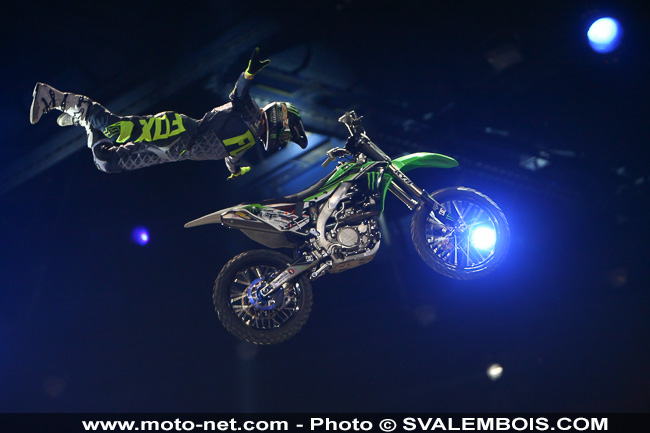 Galerie : les plus belles photos du Supercross de Bercy 2013
