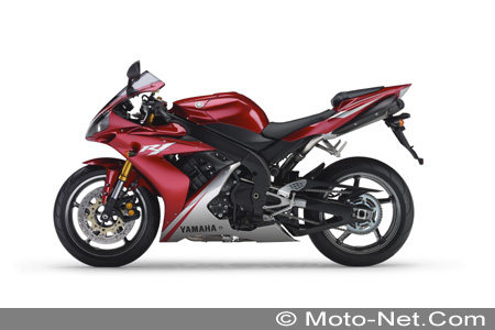  NOUVELLE YAMAHA YZF R1 2006 : le monstre se dédouble