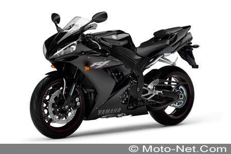  NOUVELLE YAMAHA YZF R1 2006 : le monstre se dédouble