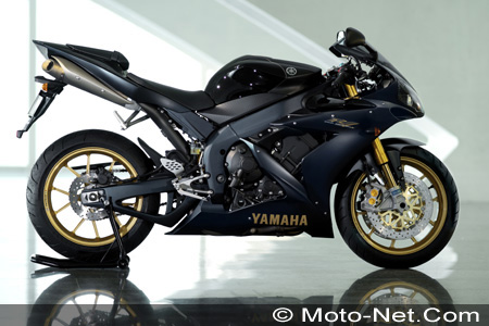  NOUVELLE YAMAHA YZF R1 2006 : le monstre se dédouble