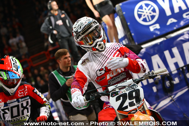 Galerie : les plus belles photos du Supercross de Bercy 2013