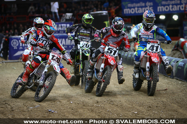 Galerie : les plus belles photos du Supercross de Bercy 2013