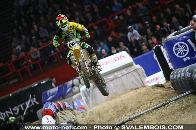 Galerie : les plus belles photos du Supercross de Bercy 2013