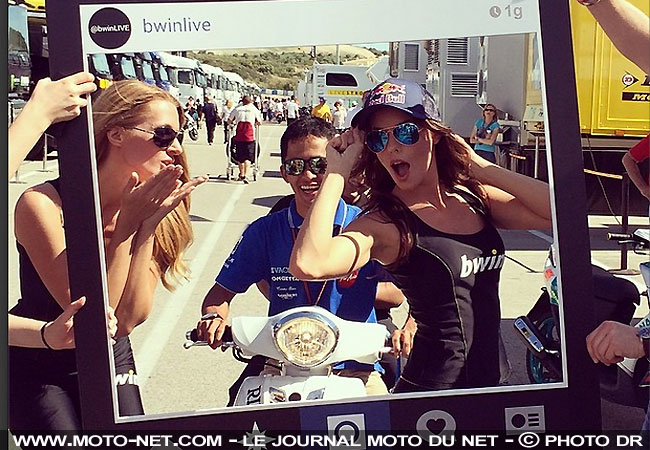 L'umbrella girl la plus sexy du Grand Prix d'Espagne