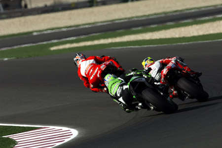 Le Grand Prix du Qatar Moto 2005 : le tour par tour sur Moto-Net