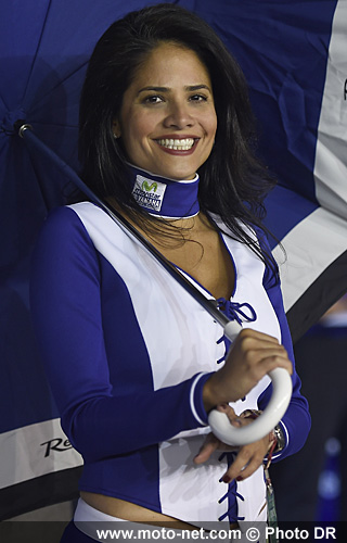 Moto GP : l'umbrella girl la plus sexy du GP du Qatar