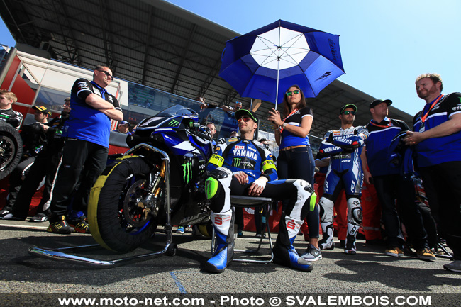 24 Heures Motos 2015 - Galerie photo 02 : départ et premières heures de course