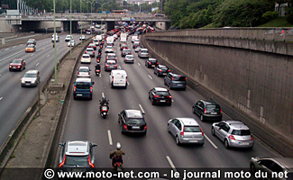 Paris valide l'interdiction d'accès aux motos d'avant 2000
