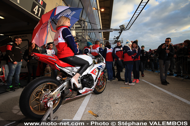 Galerie photo 24 Heures Motos 2016 - 03 : visite des stands