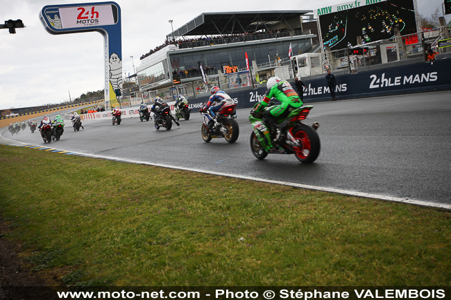 Galerie photo 24 Heures Motos 2016 - 04 : départ et premières heures de course