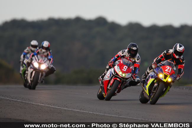 Galerie photo 24 Heures Motos 2016 - 04 : départ et premières heures de course