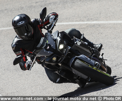 Essai Yamaha MT-10 : gueule de tueuse et corps d'athlète