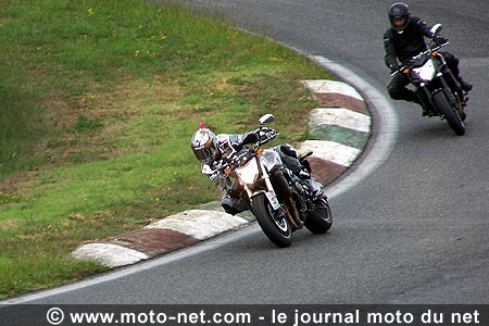 Stage moto route et circuit : Serge Nuques met l'accent sur la sécurité