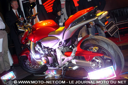 Nouveautés 2007 : Honda présente sa nouvelle Hornet 600