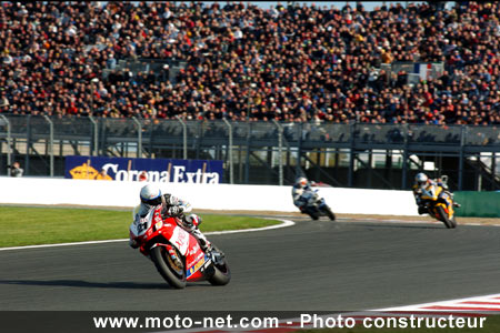 Les manches Superbike et Supersport de Magny Cours 2006 sur Moto-Net