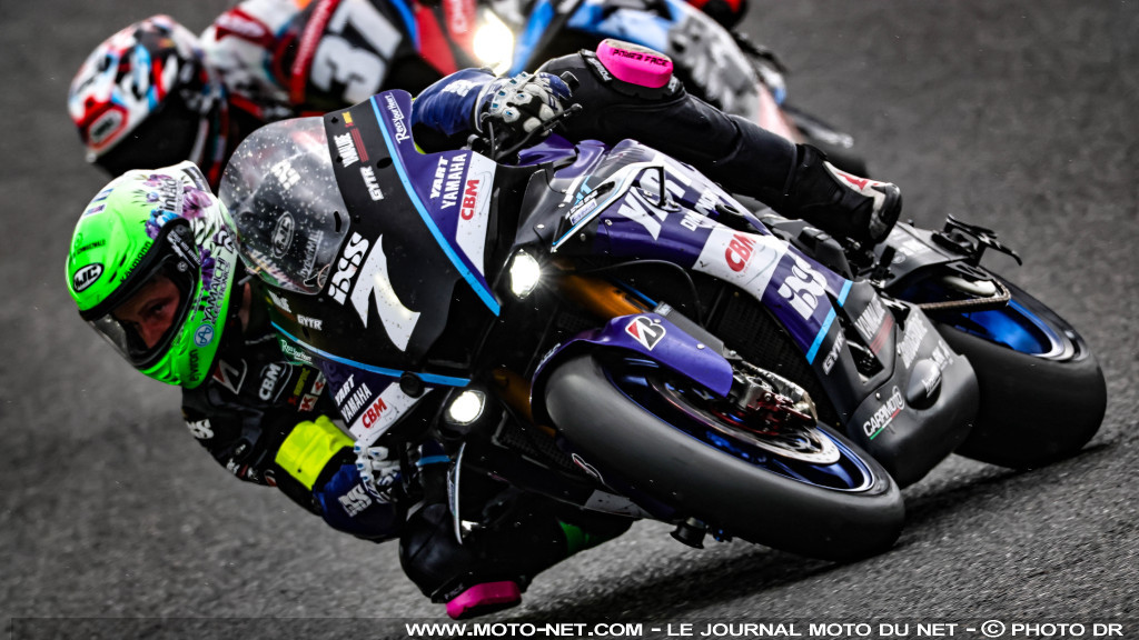 Pourquoi faut-il vraiment regarder le Bol d'Or 2025 ce week-end ?

Cette finale du championnat du monde 2025 d'Endurance moto promet d'être explosive : 15 petits points seulement séparent la Yamaha n°7 du leader (sacré en 2023) et la Suzuki n°1 championne en titre. Entre la R1 et la GSX-R, se trouvent en plus la BMW n°37 et la Kawasaki n°11... Présentation d'un 88ème Bol d'Or qui s'annonce mémorable !
