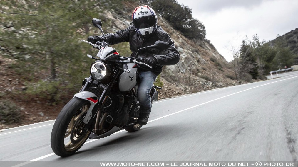 Essai Trident 800 2026 : Triumph fait du Tri chez les roadsters

La Trident 660 est un peu sage et la Street Triple trop sportive ? Triumph fait la jonction avec sa nouvelle Trident 800 et son excellent 3-cylindres de 115 ch. Essai.
