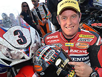 Tourist Trophy : McGuinness remporte le Senior TT 2013