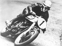 Décès : Geoff Duke quitte la piste à 92 ans...