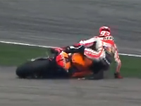 GP de Malaisie : Rossi sanctionné pour son contact avec Marquez