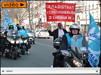 Les motos taxis veulent travailler comme les taxis auto