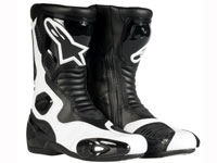 Alpinestars pense aux motardes sportives avec ses bottes Stella S-MX5